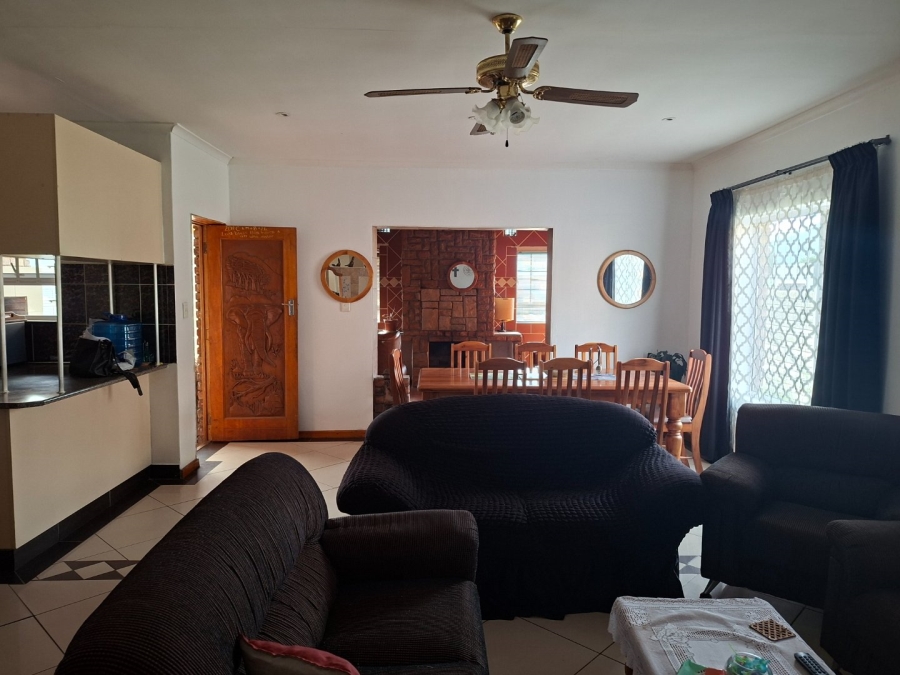 3 Bedroom Property for Sale in Levallia Western Cape